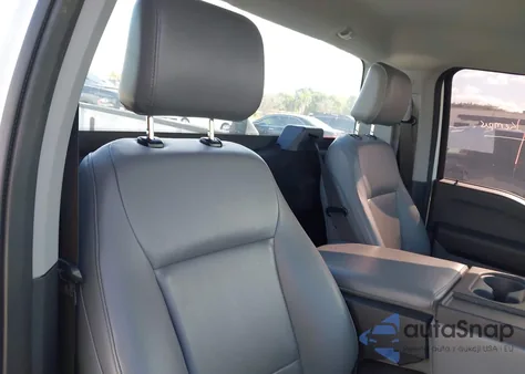 2023 Ford F-150 Xl z USA, uszkodzony, nr VIN 1FTMF1CBXPKF60853